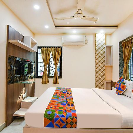 Fabexpress Scholer Motel Калькутта Экстерьер фото
