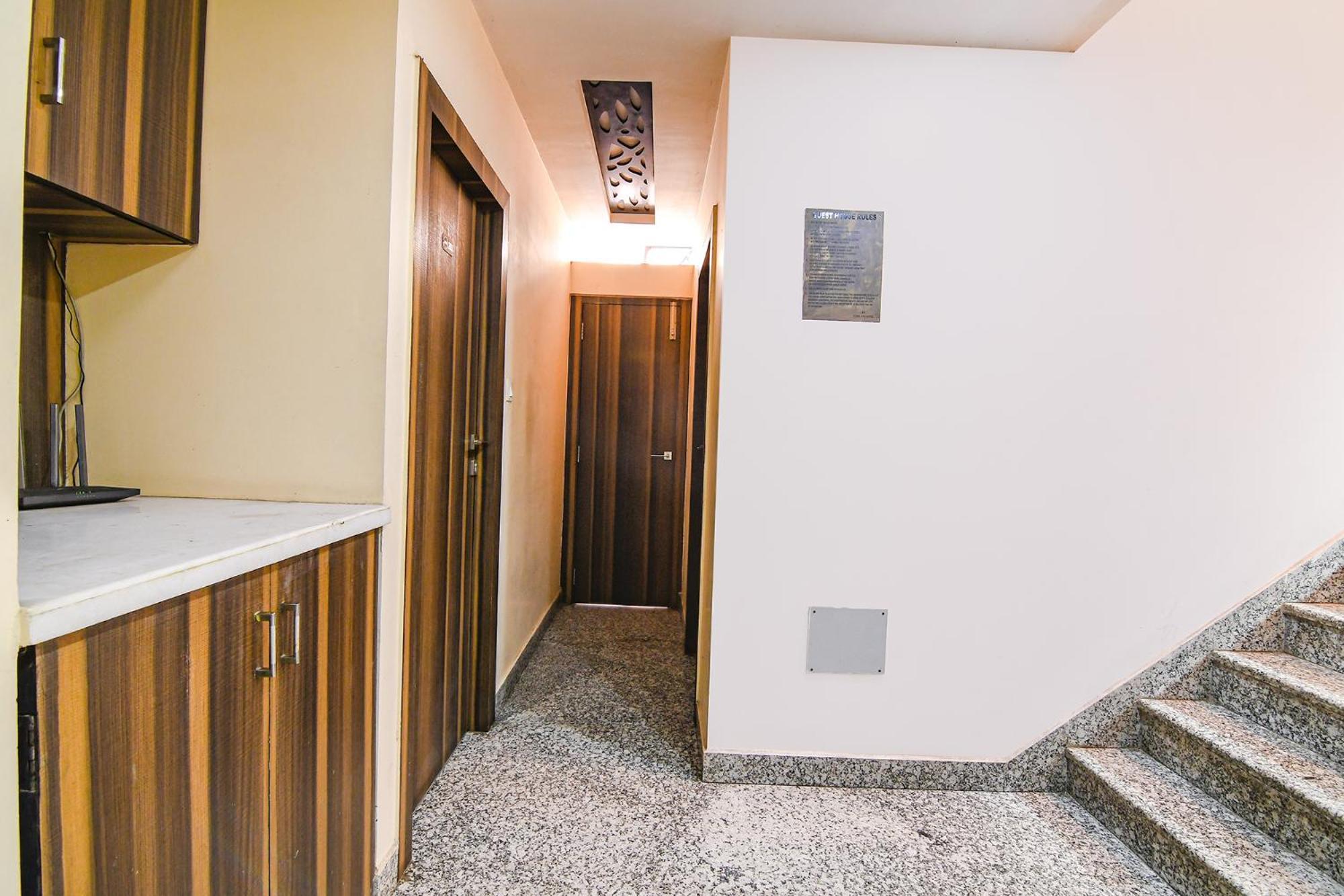 Fabexpress Scholer Motel Калькутта Экстерьер фото